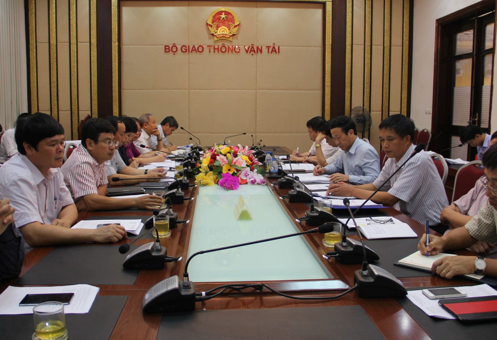Thứ trưởng Nguyễn Hồng Trường chủ trì cuộc họp về Dự thảo báo cáo Thủ tướng Chính phủ về CHK Quảng Ninh