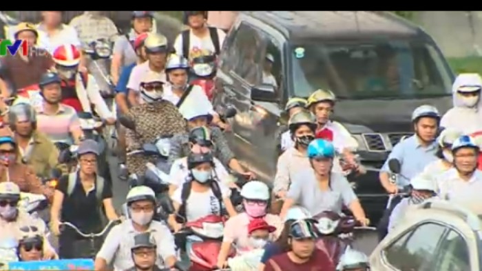 Hà Nội đề xuất dừng thu phí đường bộ đối với xe máy