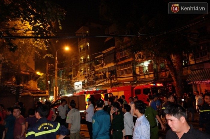 Hà Nội: Cháy lớn tại một cửa hàng bán gấu bông trên phố Hàng Mã