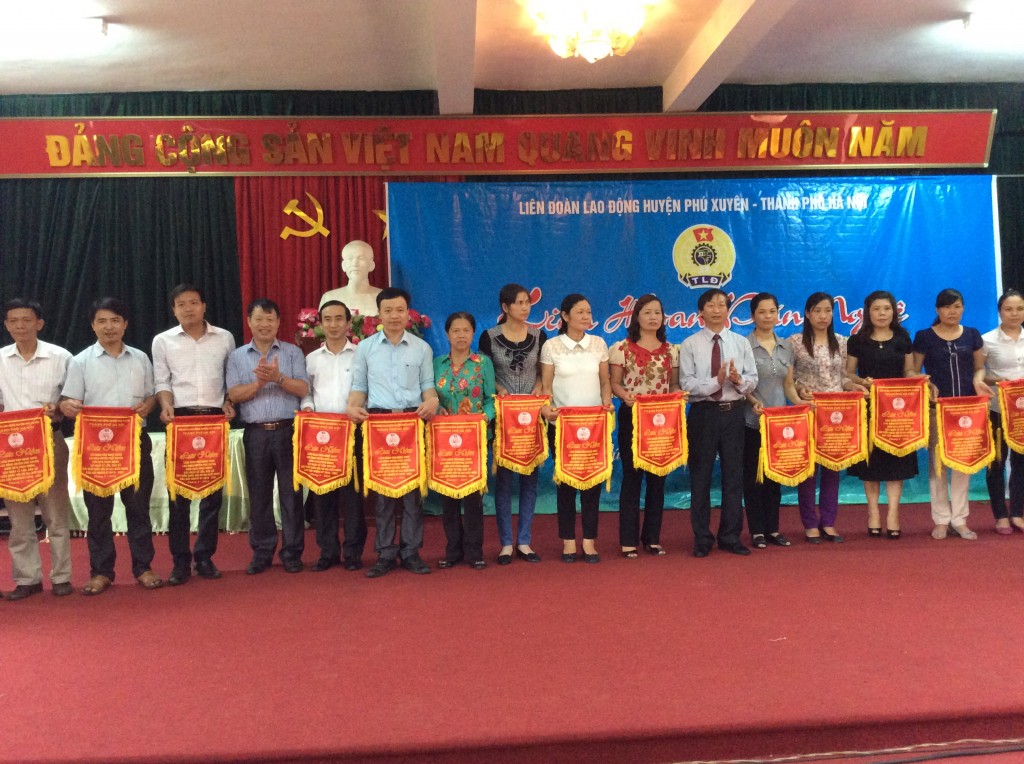 ldld huyen phu xuyen lien hoan van nghe chao mung cac ngay le lon