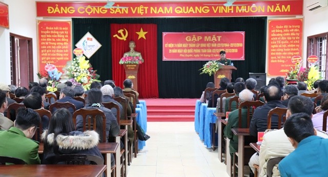 huyen phu xuyen gap mat nhan ky niem ngay quan doi nhan dan viet nam