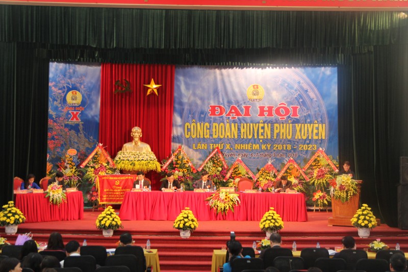 phat huy tinh than dan chu tri tue nang dong