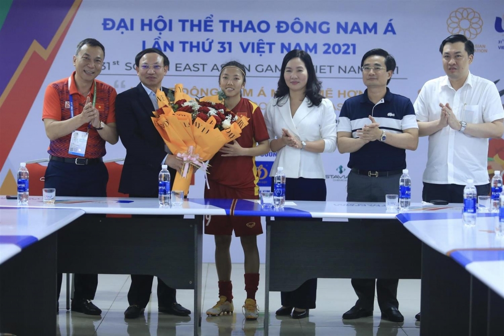 Thưởng nóng 700 triệu đồng cho đội tuyển bóng đá nữ Việt Nam