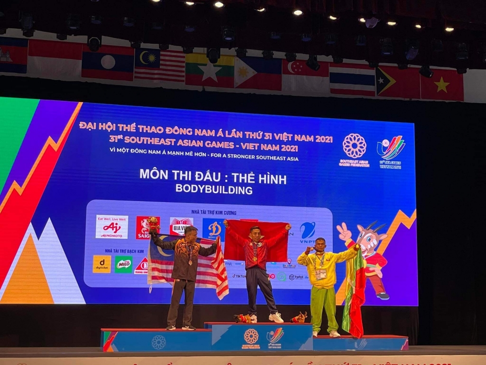 Phạm Văn Mách giành Huy chương Vàng ở tuổi 45