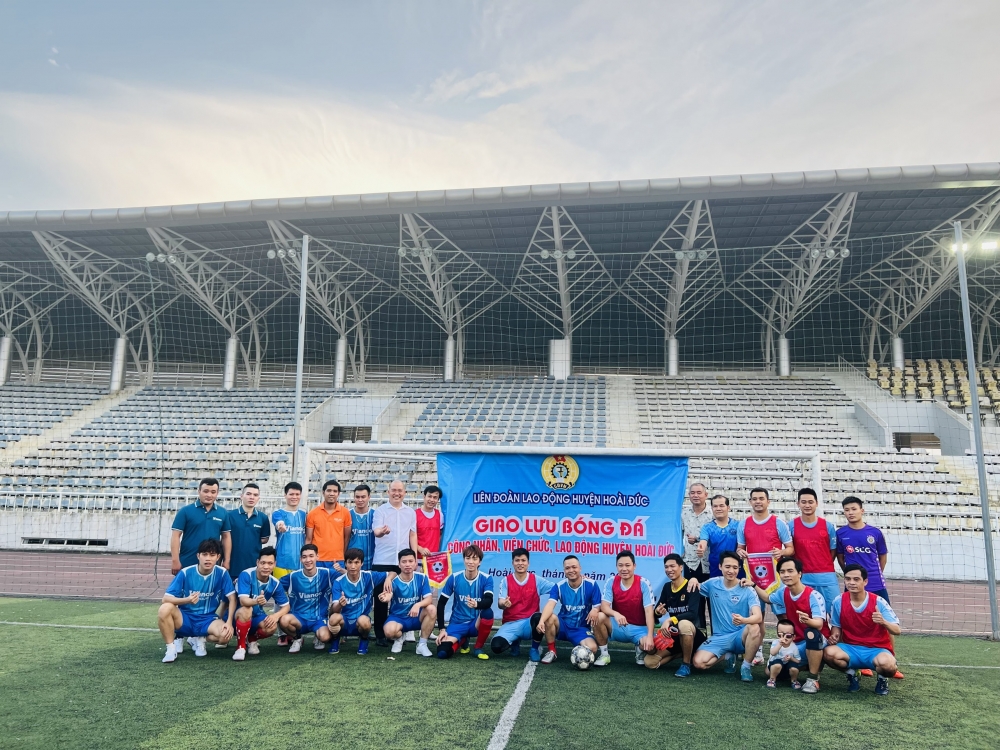 LĐLĐ huyện Hoài Đức tổ chức giao hữu bóng đá trong công nhân, viên chức, lao động
