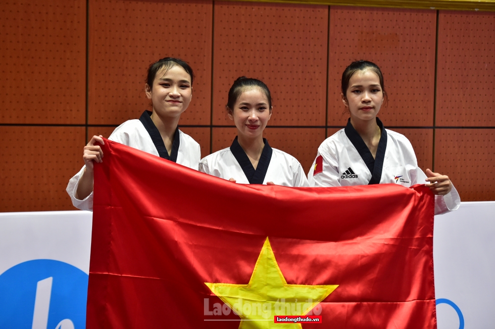 Taekwondo Việt Nam xuất sắc giành 4 Huy chương Vàng trong ngày đầu ra quân