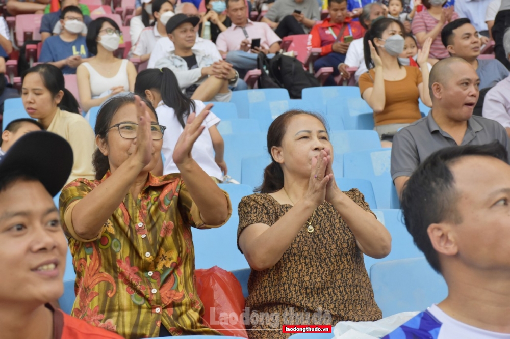 Người Hà Nội hào hứng cổ vũ SEA Games 31