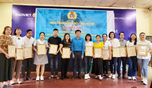 Chăm lo tốt đời sống vật chất, tinh thần cho công nhân