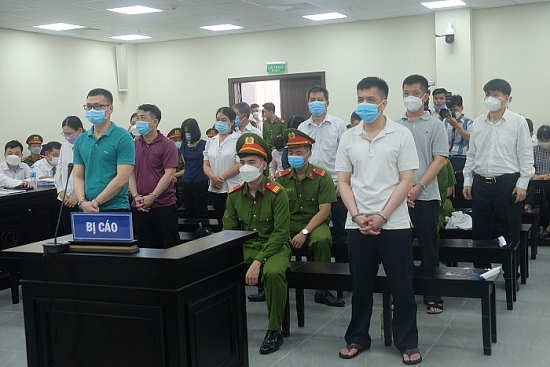 Tuyên phạt 4 năm tù đối với nguyên Thứ trưởng Bộ Y tế Trương Quốc Cường