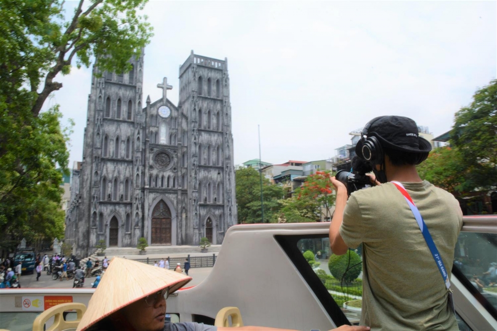 “Hanoi City Tour” đem lại trải nghiệm thú vị cho phóng viên quốc tế SEA Games 31