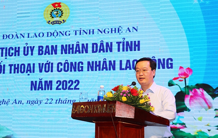 Chủ tịch UBND tỉnh Nghệ An gặp gỡ, đối thoại với công nhân lao động