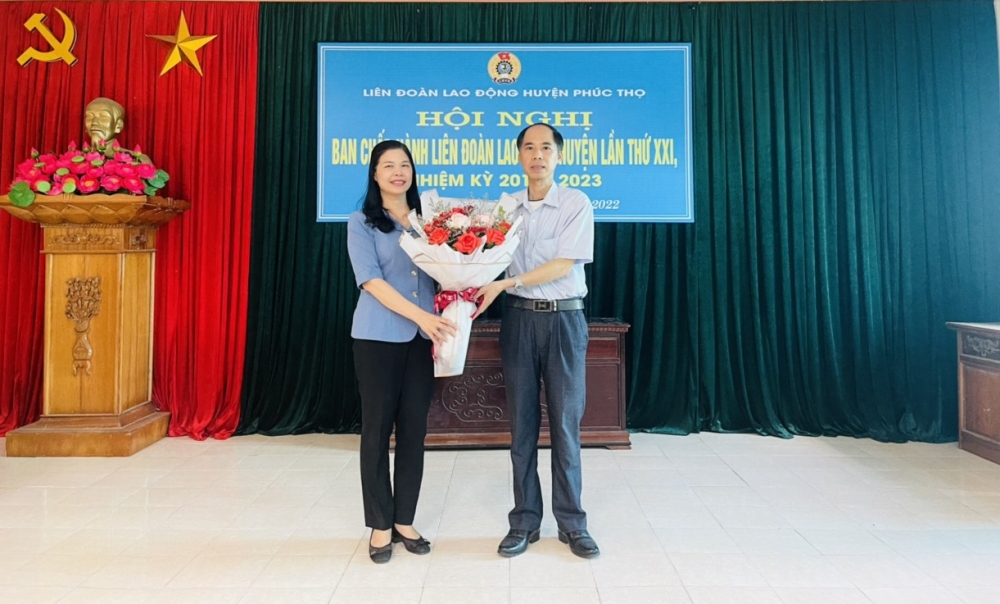 Ông Đàm Quang Thao được bầu làm Phó Chủ tịch Liên đoàn Lao động huyện Phúc Thọ