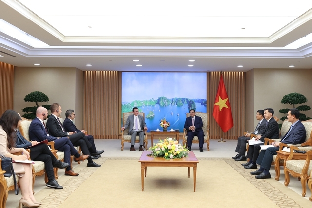 Thủ tướng Phạm Minh Chính tiếp Tổng Giám đốc Tập đoàn AstraZeneca