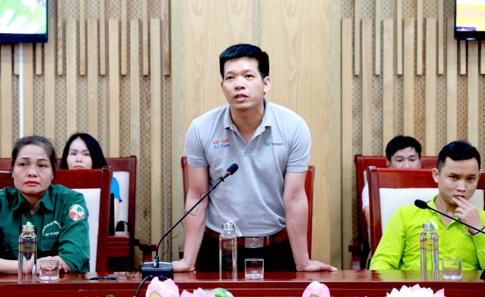 TRỰC TIẾP: Thủ tướng Chính phủ Phạm Minh Chính gặp gỡ, đối thoại với công nhân lao động