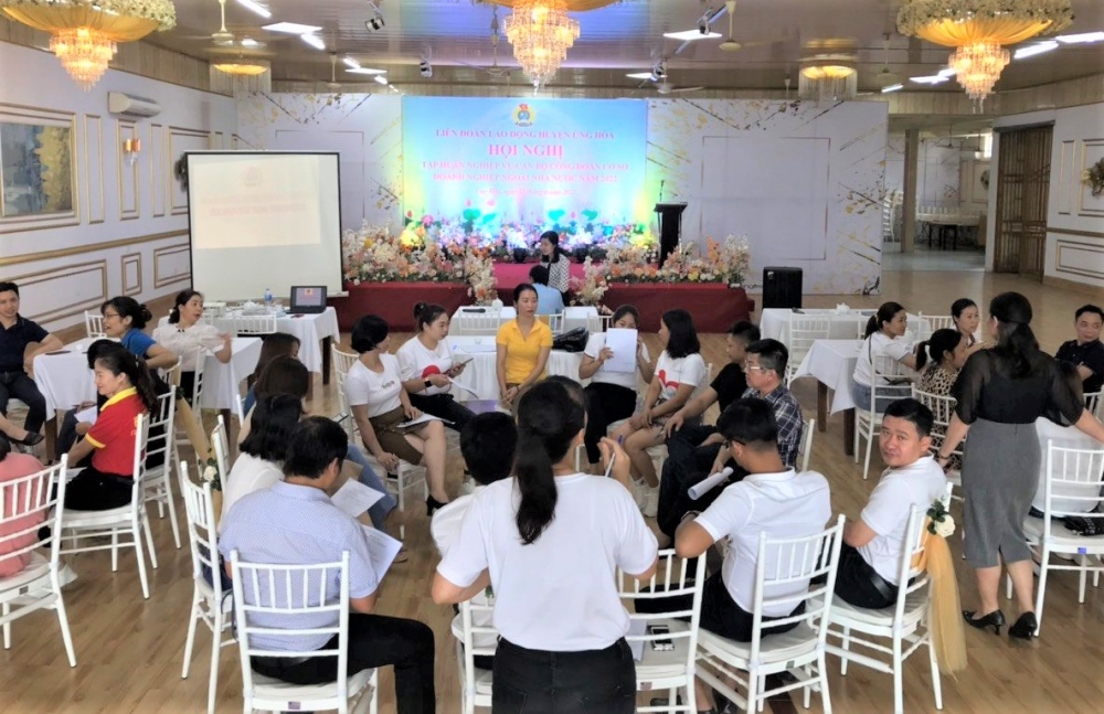Huyện Ứng Hòa: Tập huấn nghiệp vụ cho cán bộ công đoàn cơ sở doanh nghiệp ngoài Nhà nước