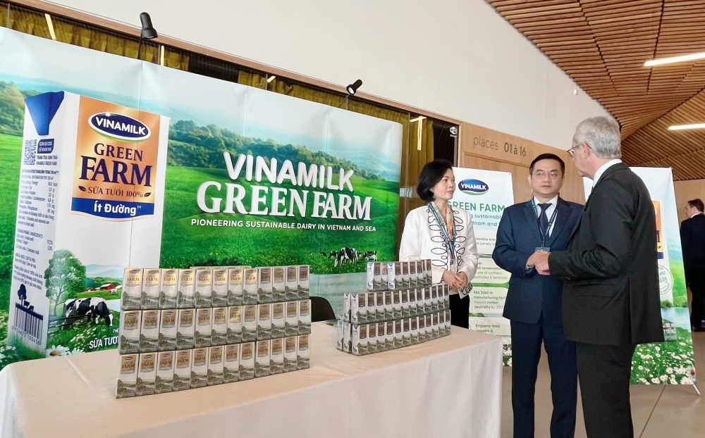 Mô hình phát triển bền vững “Vinamilk Green Farm” được chia sẻ tại Hội nghị sữa toàn cầu