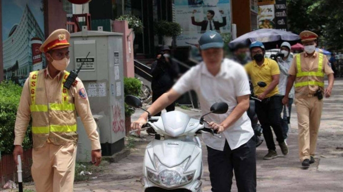 Hà Nội: Xử lý 774 trường hợp vi phạm Luật Giao thông đường bộ trong ngày 5/4