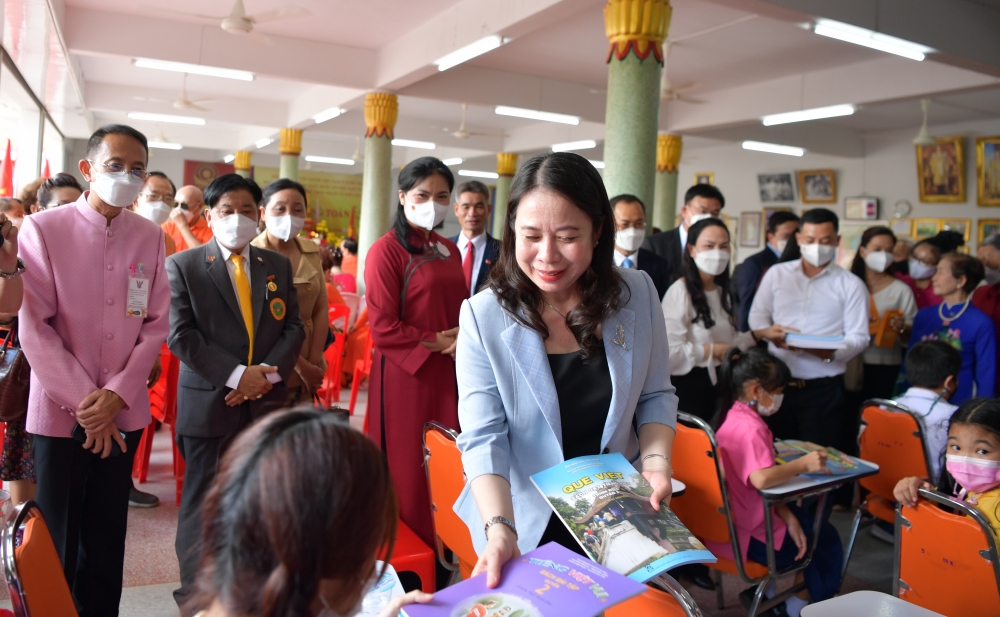 Phó Chủ tịch nước Võ Thị Ánh Xuân gặp gỡ cộng đồng người Việt Nam tại Thái Lan