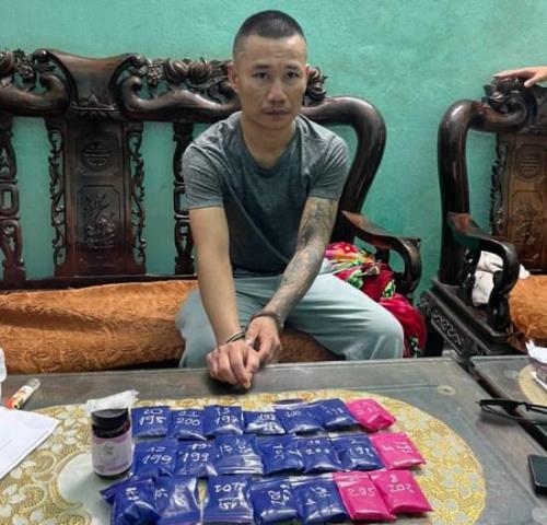 Quảng Bình: Bắt giữ 2 đối tượng tàng trữ gần 6.000 viên ma túy