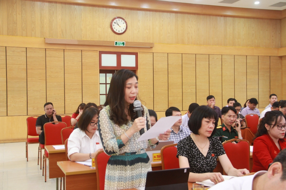 Kỳ họp thứ 5 HĐND quận Hoàn Kiếm khóa XX: Chất vấn nhiều nội dung quan trọng