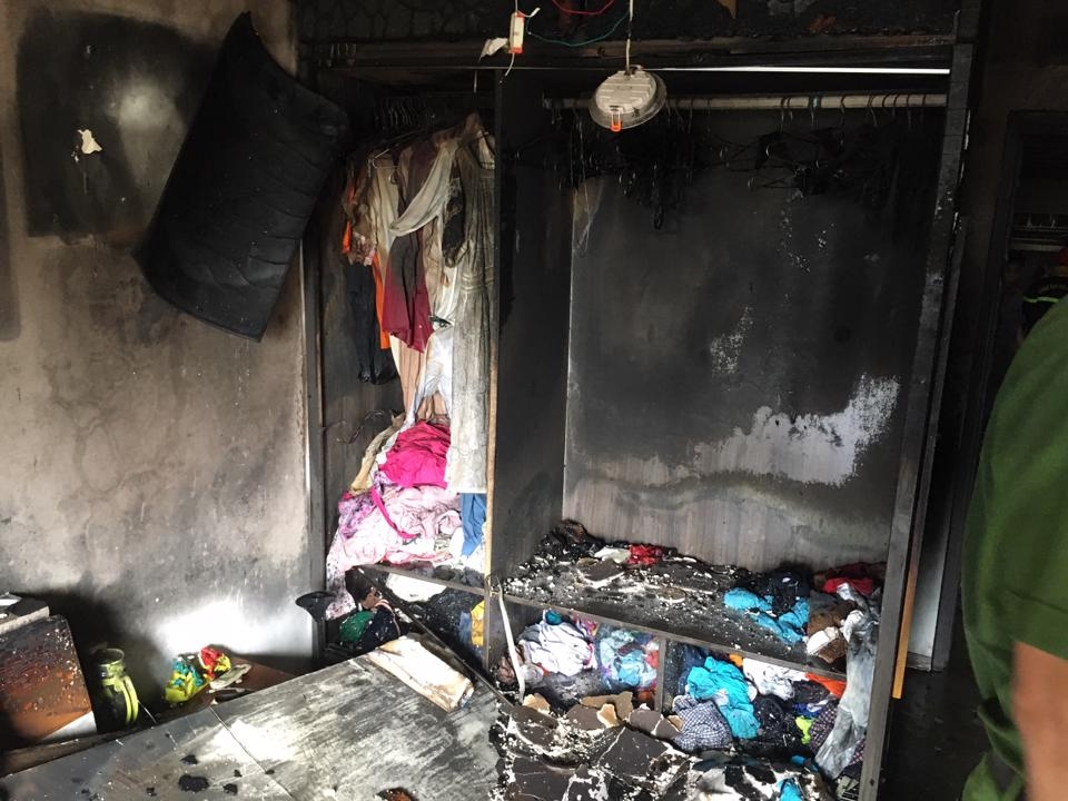 Cứu sống nam sinh trong vụ cháy căn hộ chung cư ở quận Hoàng Mai