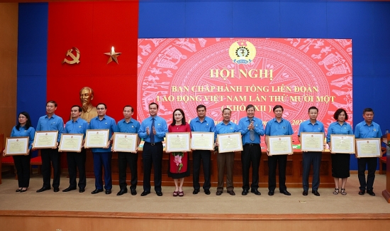 LĐLĐ thành phố Hà Nội được tặng Bằng khen trong Chương trình 1 triệu sáng kiến