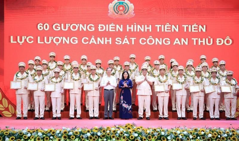 Công an thành phố Hà Nội: Kỷ niệm 60 năm Ngày truyền thống lực lượng Cảnh sát nhân dân