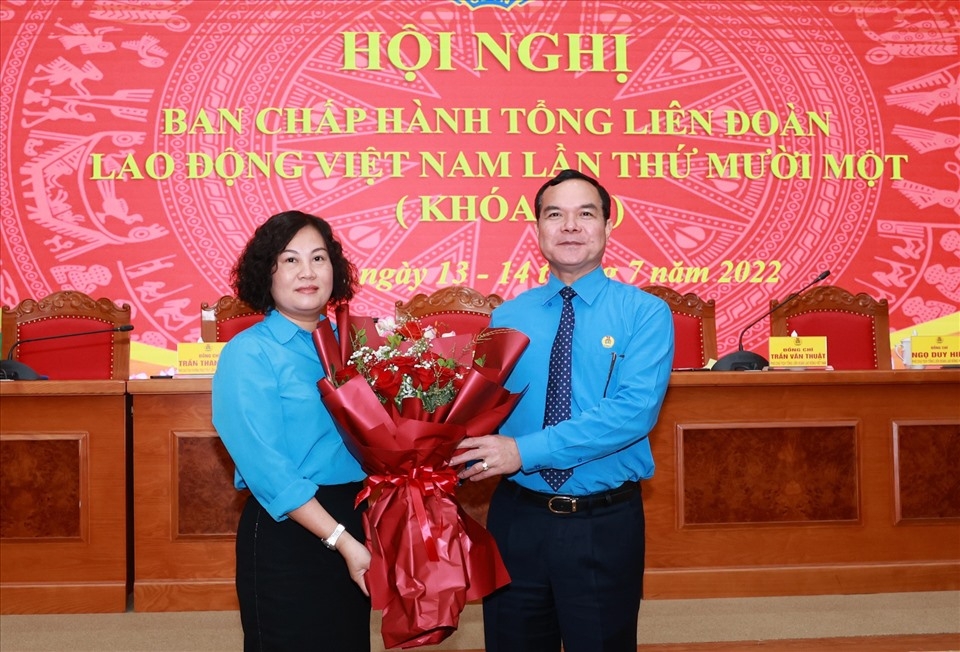 Bầu bổ sung 3 đồng chí Ủy viên Ban Chấp hành Tổng Liên đoàn Lao động Việt Nam khóa XII