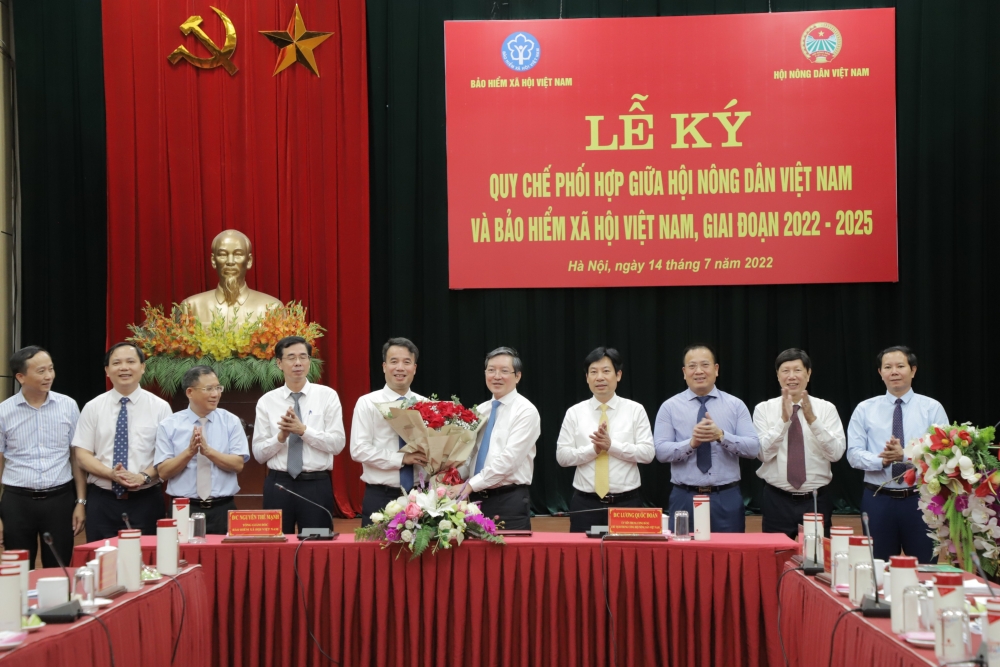 Bảo hiểm xã hội Việt Nam và Hội Nông dân Việt Nam ký Quy chế phối hợp công tác giai đoạn 2022-2025