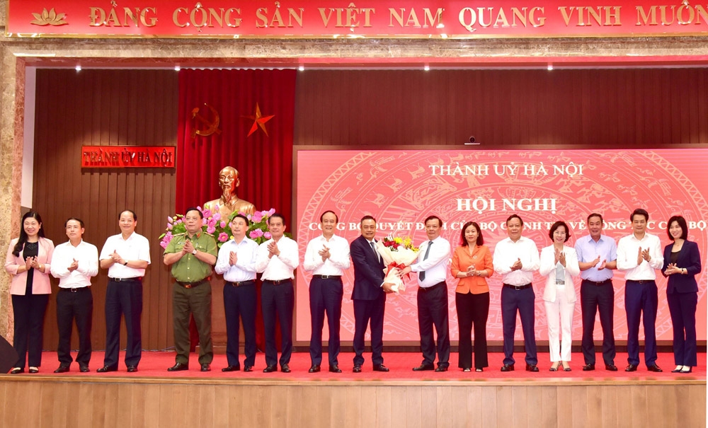 Đồng chí Trần Sỹ Thanh được Bộ Chính trị  phân công giữ chức Phó Bí thư Thành ủy Hà Nội