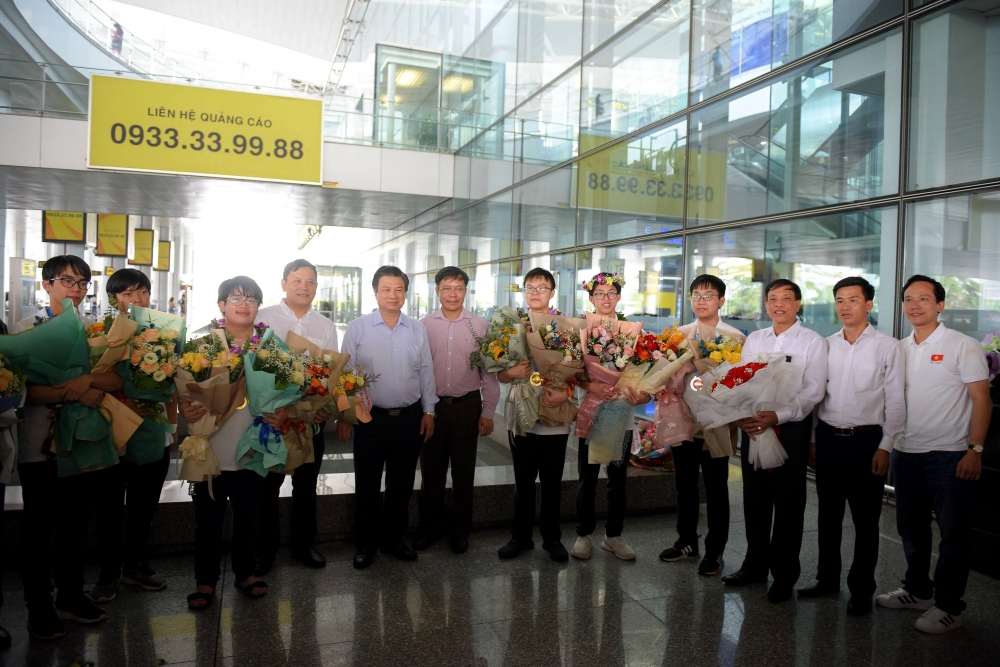 Bộ GD&ĐT chúc mừng thành tích xuất sắc của đội tuyển Việt Nam tham dự Olympic Toán học quốc tế