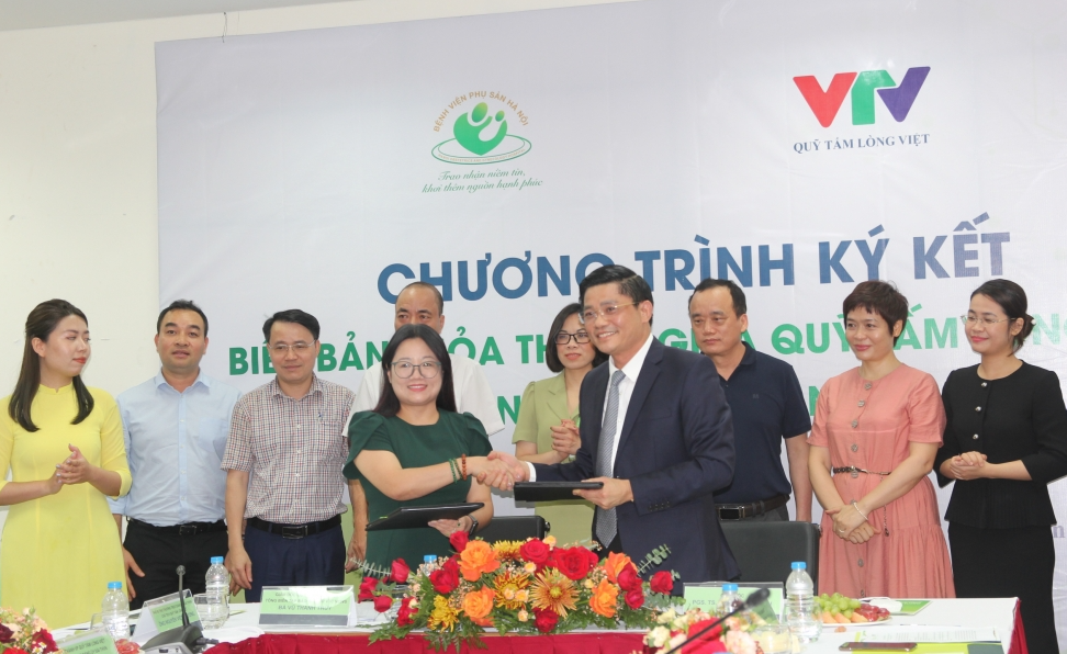 Bệnh viện Phụ Sản Hà Nội và Quỹ Tấm lòng Việt ký kết dự án 