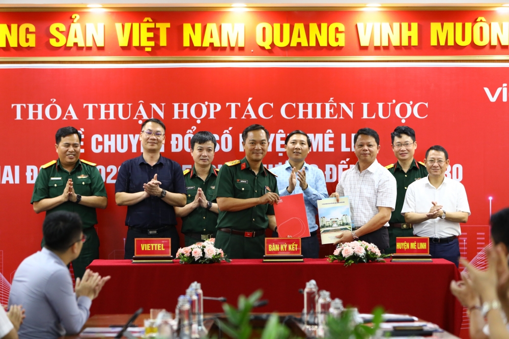 Huyện Mê Linh và Viettel Solutions ký thỏa thuận hợp tác chuyển đổi số