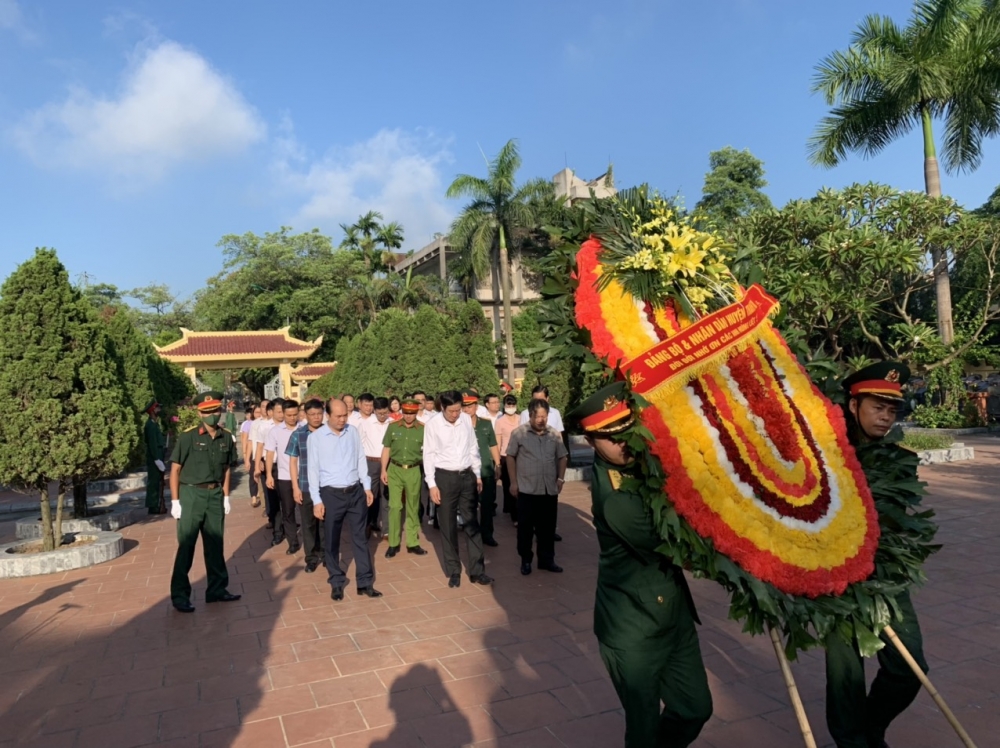 Huyện Thanh Trì kỷ niệm 75 năm ngày Thương binh liệt sĩ