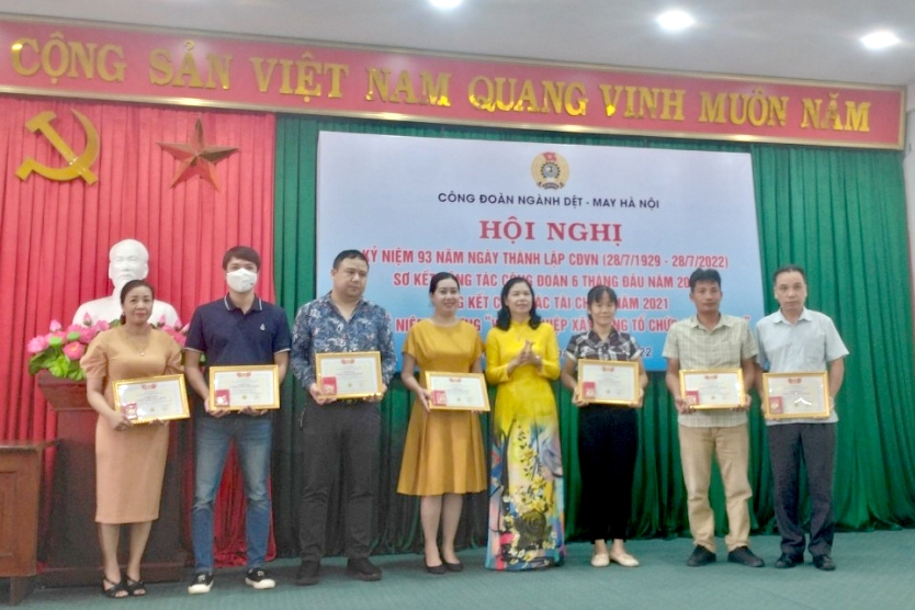 Công đoàn ngành Dệt - May Hà Nội thiết thực kỷ niệm 93 năm Ngày thành lập Công đoàn Việt Nam