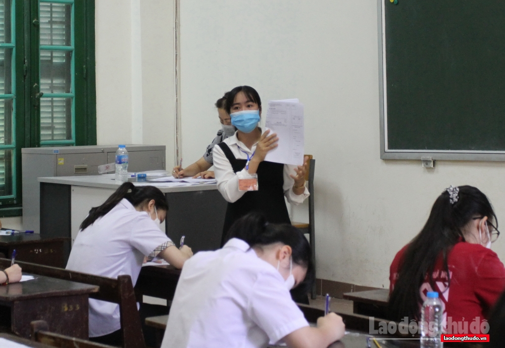 Thí sinh Hà Nội tham dự kỳ thi tuyển sinh vào lớp 10 năm học 2022-2023
