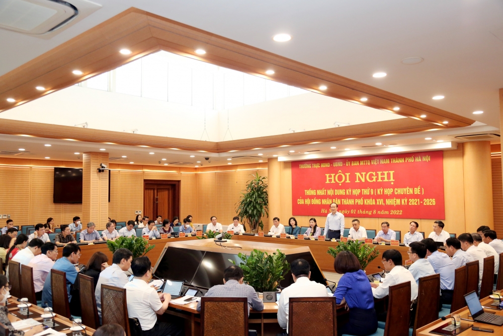 Xem xét mức hỗ trợ y, bác sĩ và nhân viên y tế tại kỳ họp thứ 9 HĐND thành phố Hà Nội