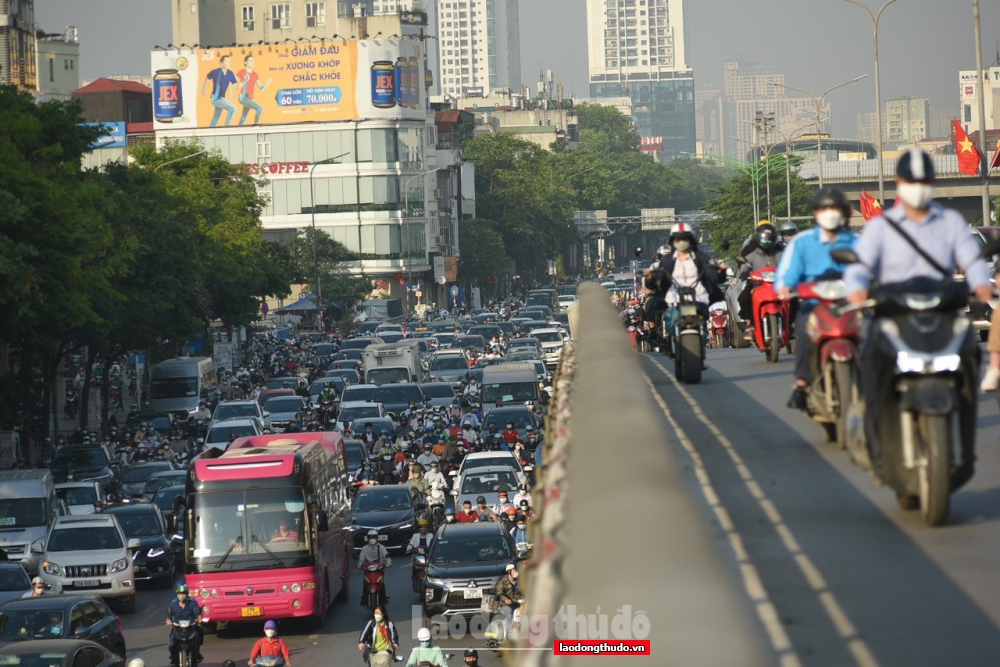Thí điểm sử dụng dải phân làn “cứng” trên tuyến đường Nguyễn Trãi