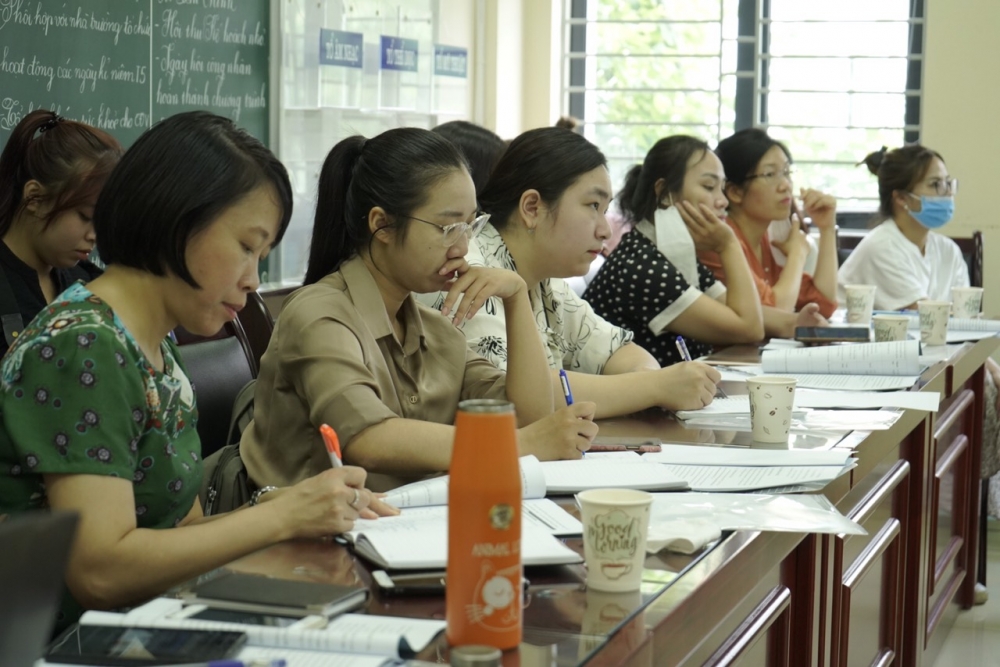 Buổi tập huấn được sự hưởng ứng nhiệt tình của gần 100 giáo viên của 20 Trường Tiểu học trên địa bàn quận Ba Đình.