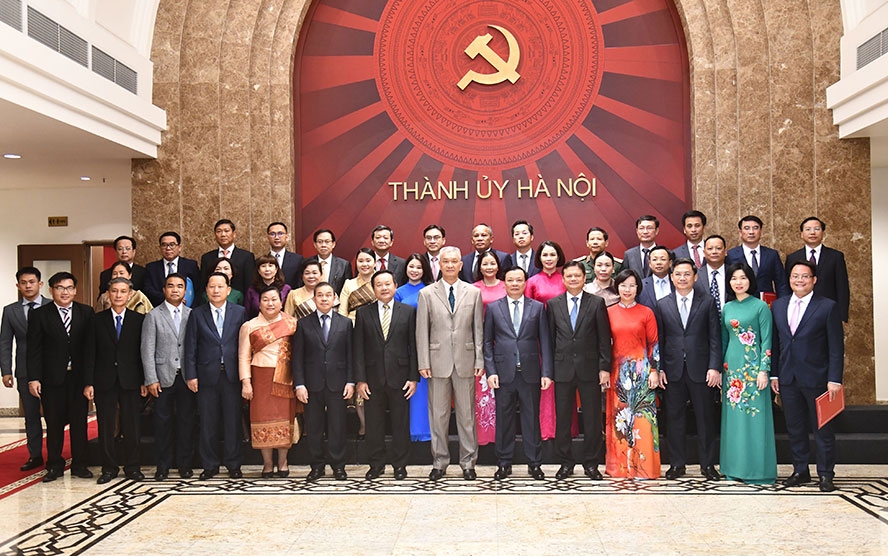 Hà Nội và Viêng Chăn gương mẫu trong hợp tác, để xứng tầm vóc của quan hệ đặc biệt Việt Nam - Lào
