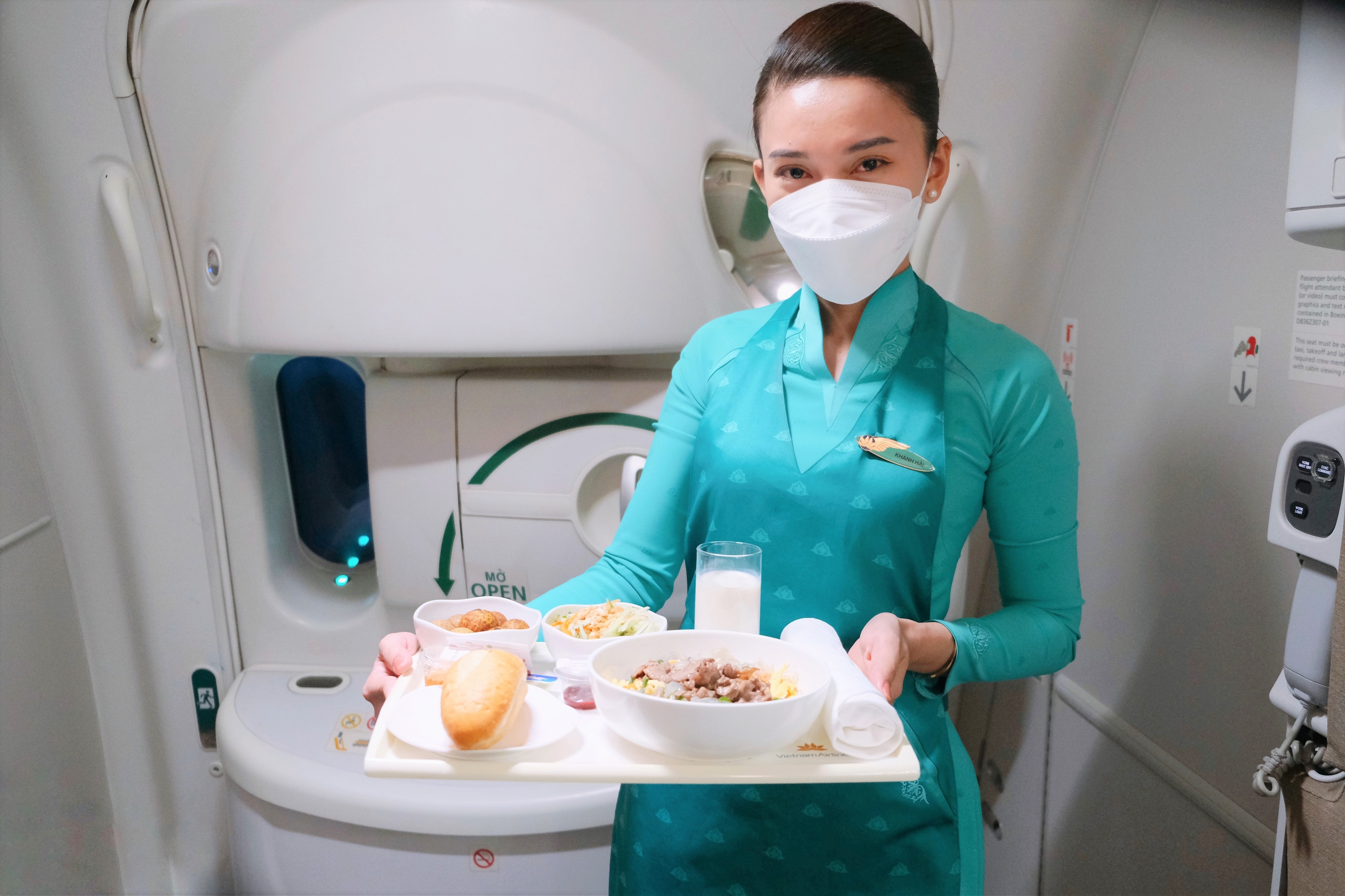 Vietnam Airlines chinh phục hành khách với “bản giao hưởng ẩm thực trên không” mới