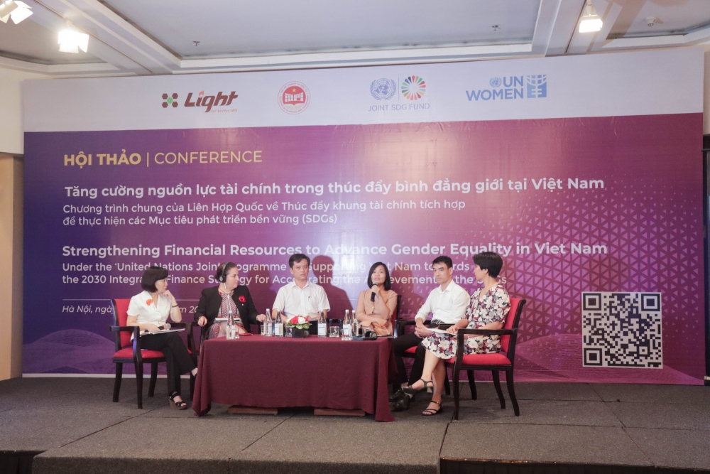 ​​​​​​​Tăng cường nguồn lực tài chính trong nước để thúc đẩy bình đẳng giới tại Việt Nam