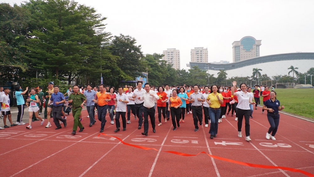 Quận Nam Từ Liêm: Hơn 1.000 vận động viên tham gia chung kết Giải chạy Báo Hànộimới mở rộng lần thứ 47