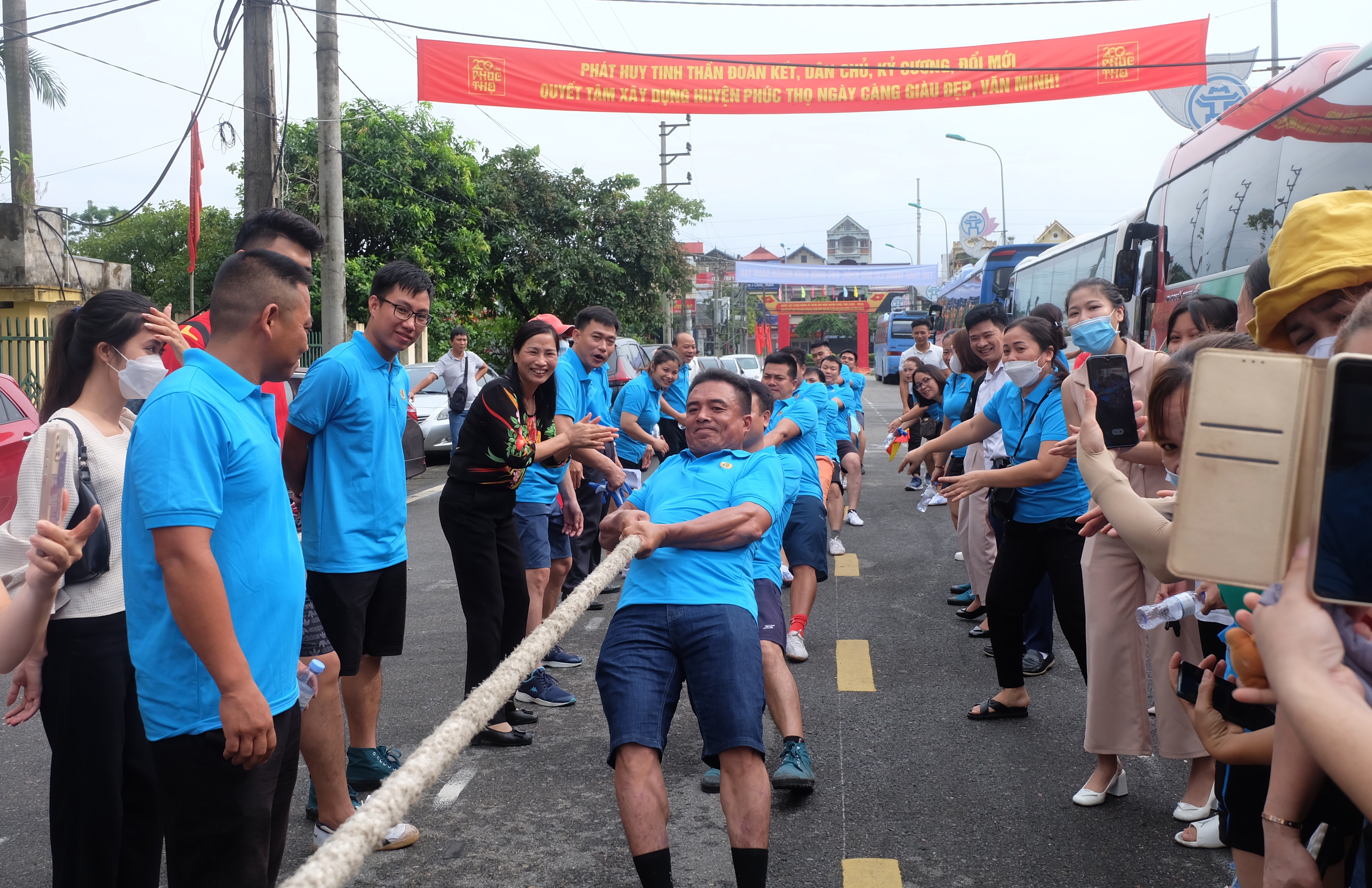 Sôi nổi Hội khỏe công nhân, viên chức, lao động tại Cụm thi đua số 4 LĐLĐ thành phố Hà Nội