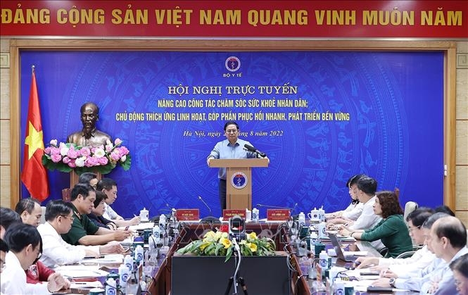 Thủ tướng Chính phủ Phạm Minh Chính: Cần quan tâm động viên, nâng cao chế độ đãi ngộ đối với đội ngũ y tế