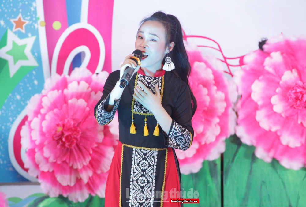 Sôi nổi Chung khảo Hội thi “Giai điệu tuổi hồng - Tiếng hát thầy và trò” huyện Mê Linh