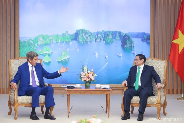 Thủ tướng Phạm Minh Chính tiếp Đặc phái viên của Tổng thống Hoa Kỳ về Khí hậu