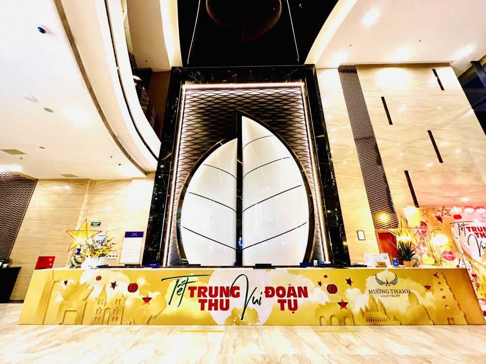 Trang trí sảnh lễ tân chủ đề Tết trung thu - Vui đoàn tụ  tại Khách sạn Luxury Viễn Triều Nha Trang
