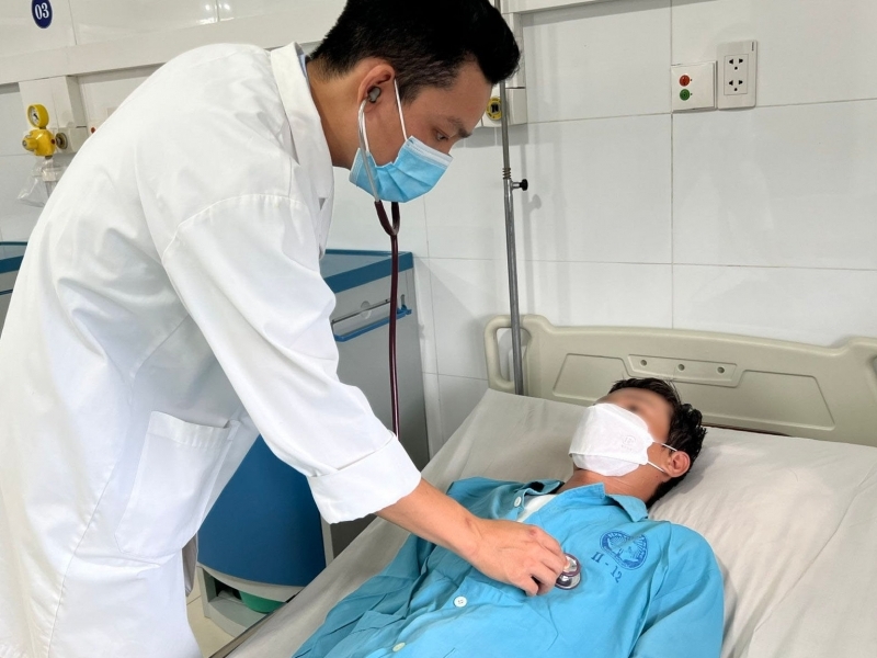Đà Nẵng: Cứu sống bệnh nhân bị dao đâm thủng tim