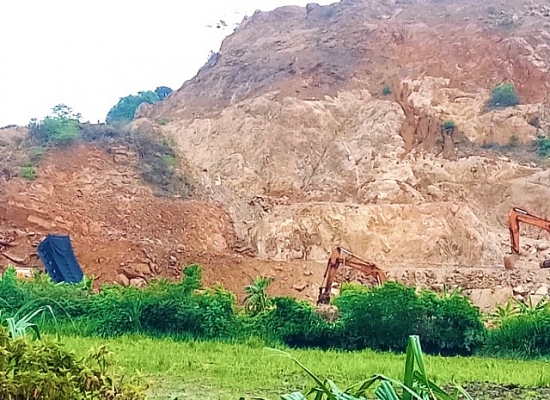 Hà Tĩnh: Doanh nghiệp bị phạt 120 triệu đồng do khai thác đất vượt ranh giới